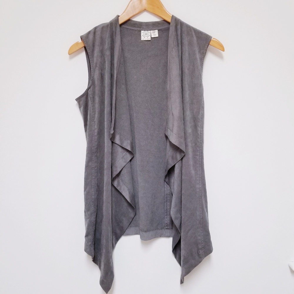 Artisan NY gray suade draped open vest xs